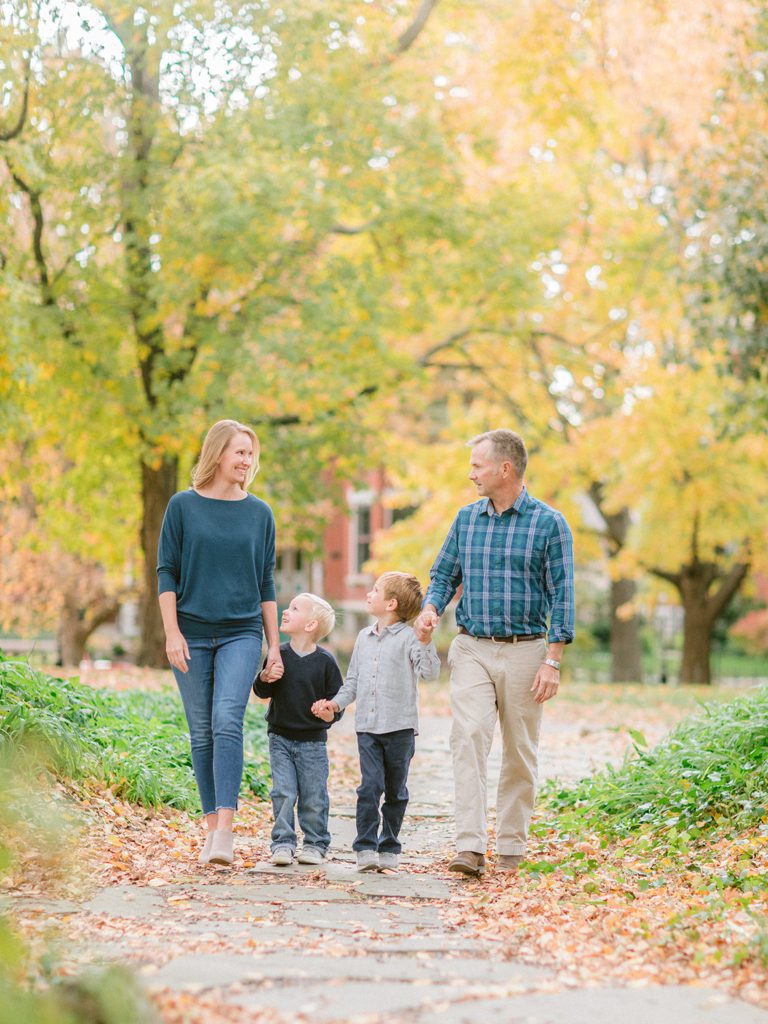 St. Louis Fall Family Photoshoot at Lafayette Park.