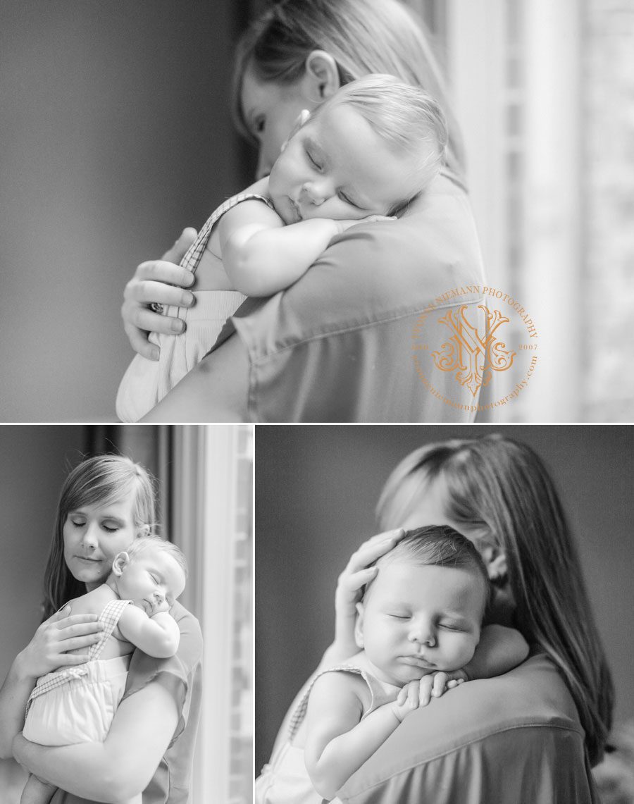 Lifestyle mother baby portraits in Athens, GA area.