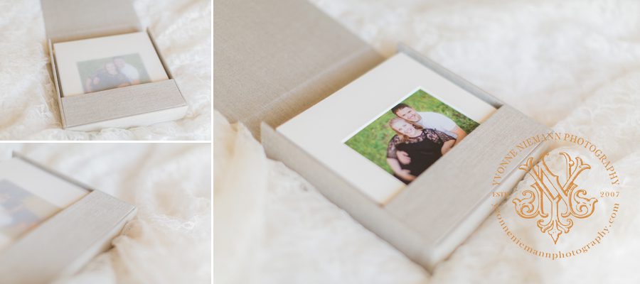 maternity portrait inside of mini image box offered by Athens, GA photographer, Yvonne Niemann Photography.