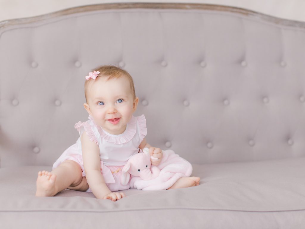 Athens, GA baby photographer creates natural photo of eight month old baby girl in Oconee County.