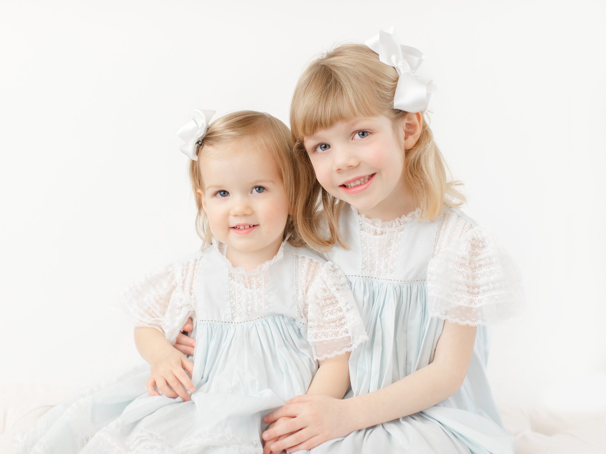 Heirloom Portrait Photography of sisters in Athens GA.