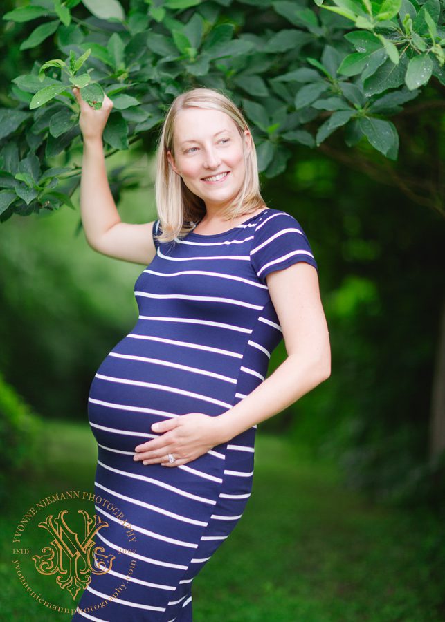 Elegant maternity photography in Athens, GA by Yvonne Niemann Photography.